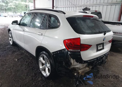2015 BMW X1 xDrive35I из США, поврежденный, VIN WBAVM5C56FVV93550